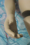 Schaufensterpuppe weiblich, flexibel, Gabriela mit fixer Hand